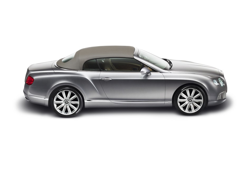 Bentley Continental zrobił striptiz