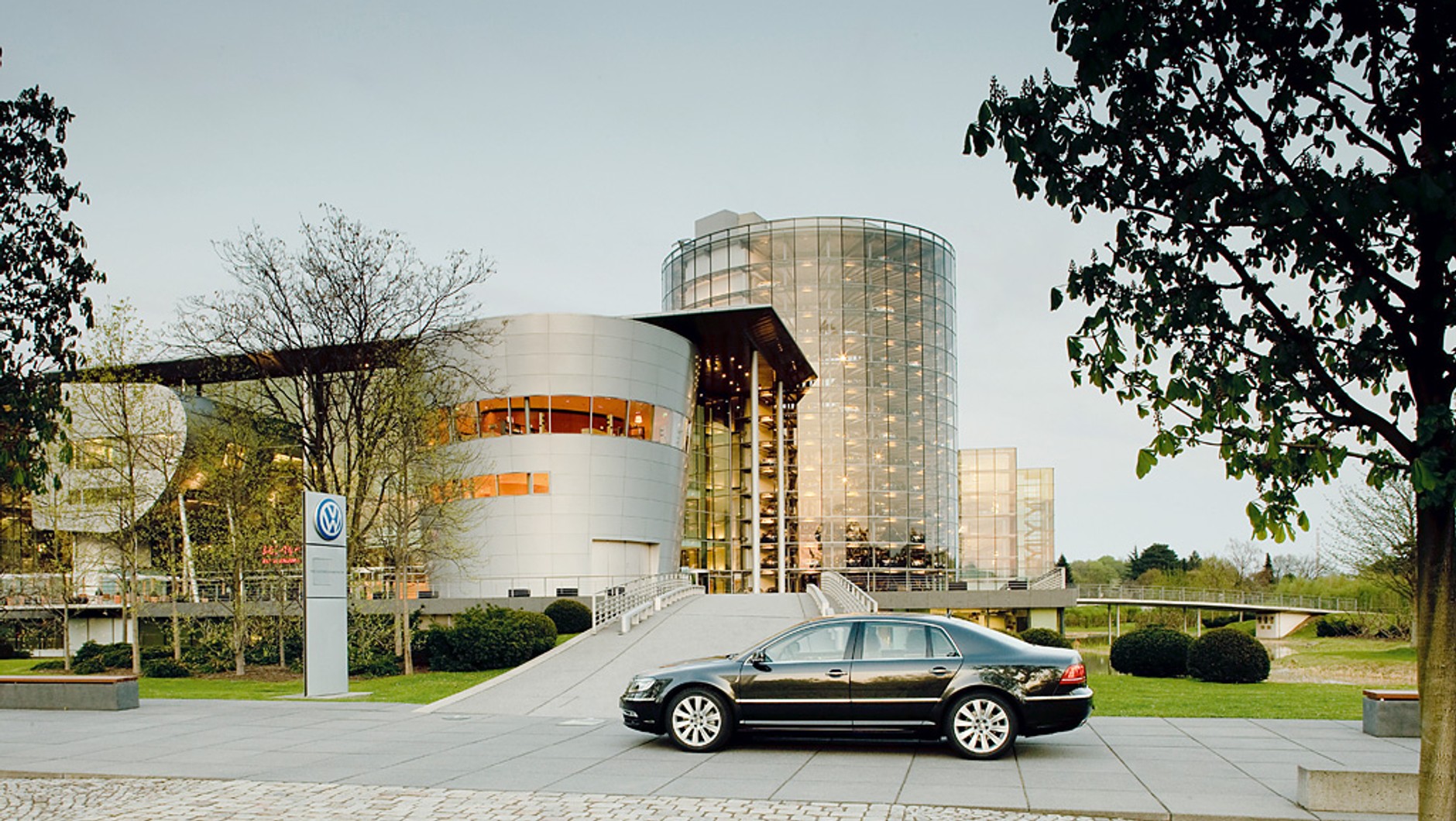 To nie żart: nie nadążają z produkcją VW Phaetona