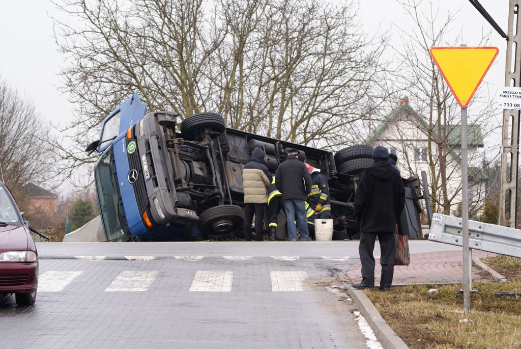 W pogoni za kasą - Zobacz,  dlaczego kierowcy ciężarowek łamią przepisy