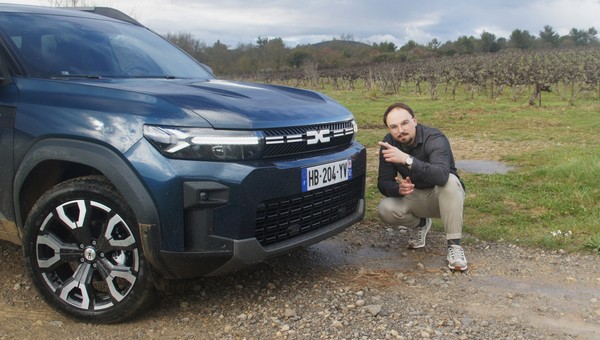 Jeździłem europejskim pogromcą chińskich SUV-ów. Dacia ma asa w rękawie