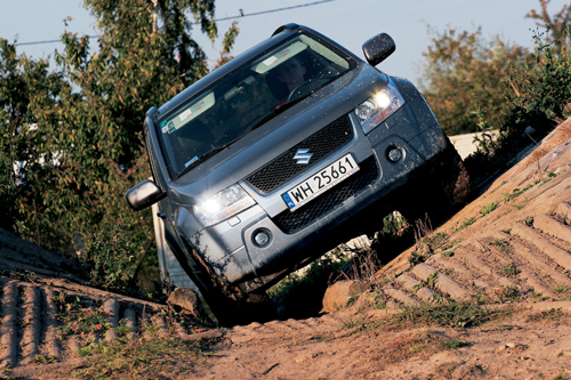 SUV mocno uterenowiony