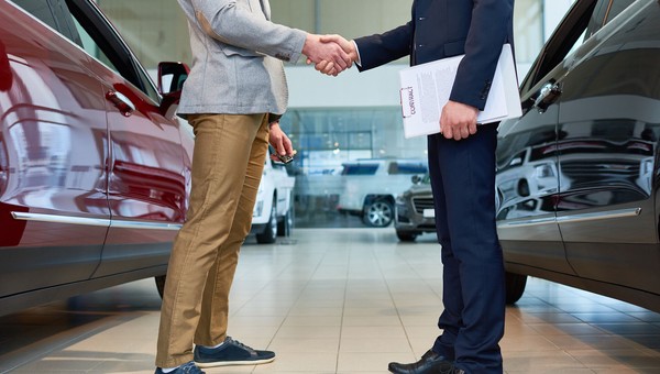 Wyłudzali leasing drogich samochodów. Jest akt oskarżenia
