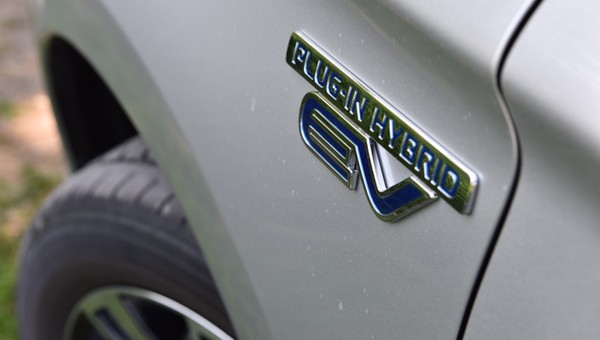 Green NCAP przetestował hybrydy plug-in. Nie we wszystkich autach to się sprawdza