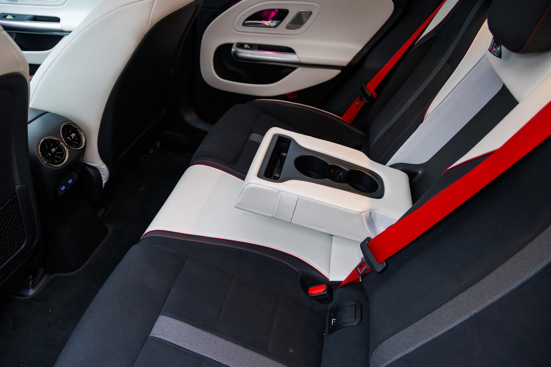 2025 Mercedes CLA 250+