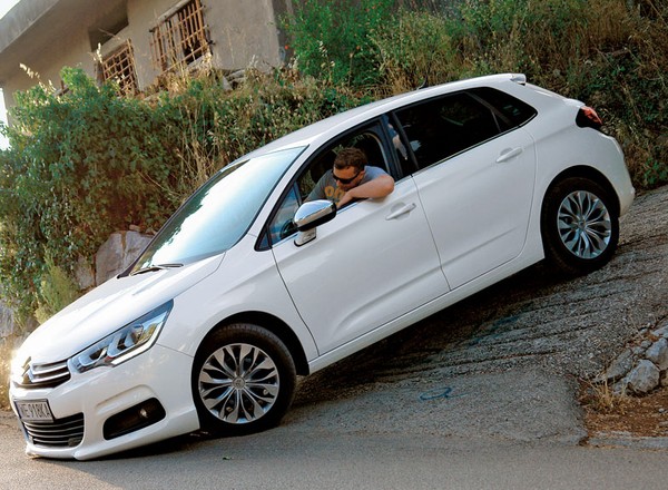 Citroen C4 1.2 Pure Tech - trzy cylindry się sprawdziły