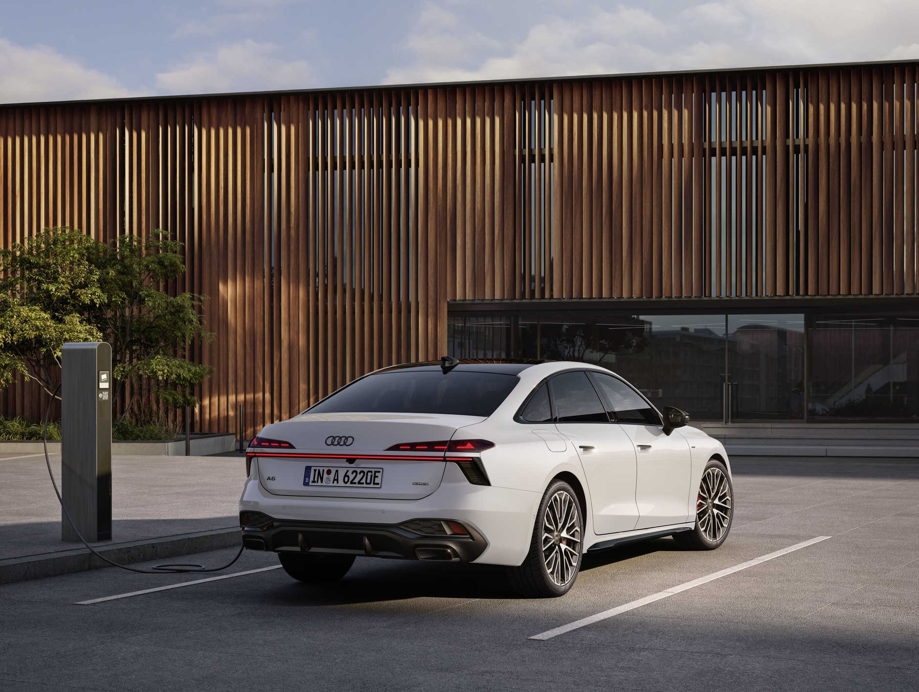 Audi A6 z napędem hybrydowym plug-in