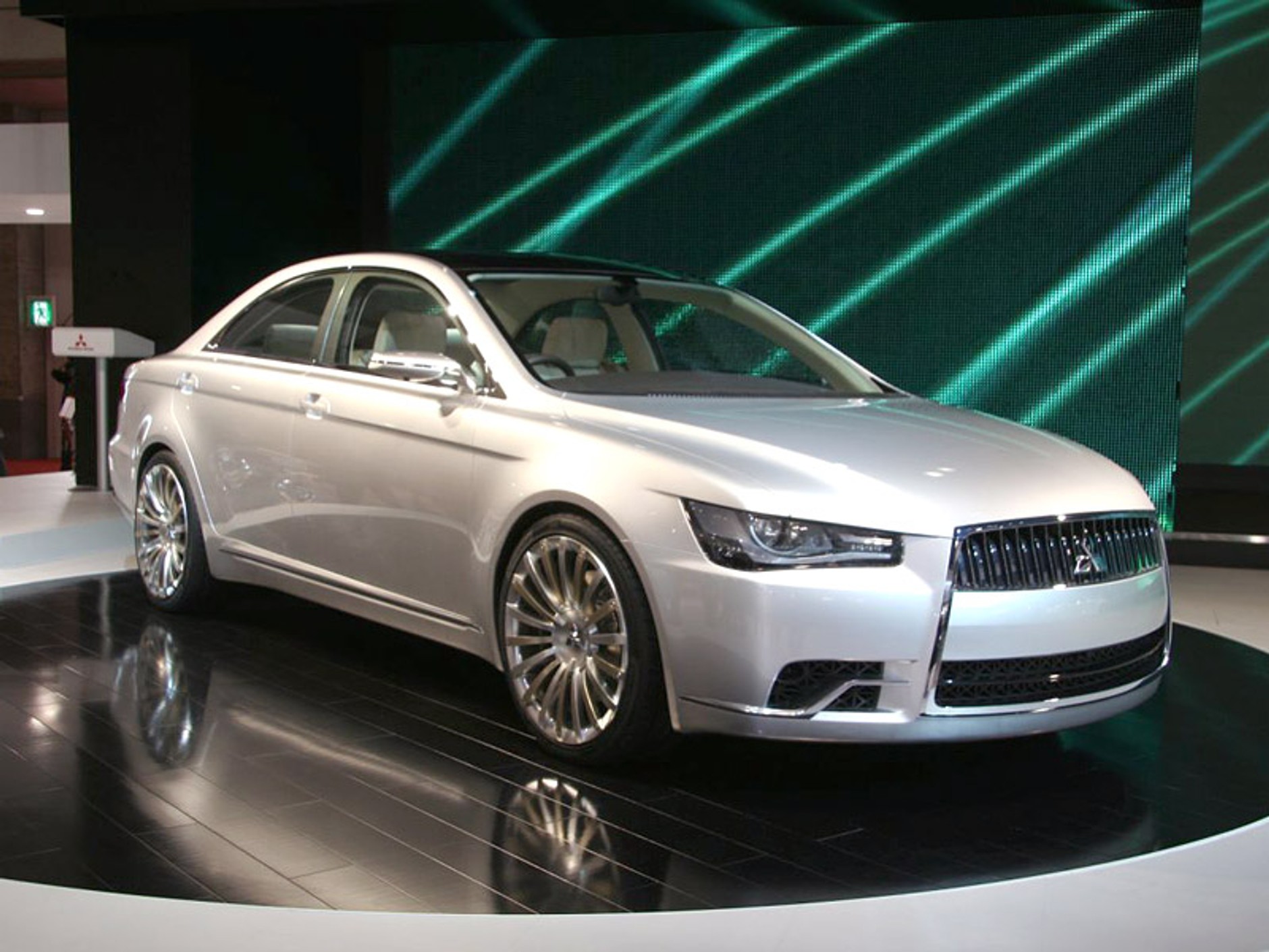 Tokio Motor Show 2007: Mitsubishi Concept-ZT – przyszłość sedana