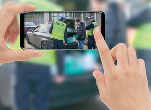 Nagrywanie policjantów przy pracy - wyjaśniamy, kto kogo może nagrywać?