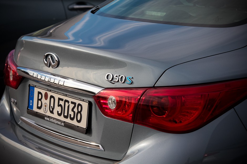 Infiniti Q50