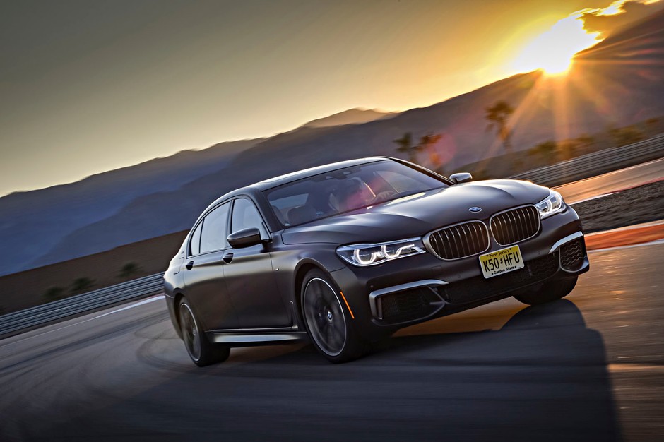 BMW M760i xDrive – nowy początek V12