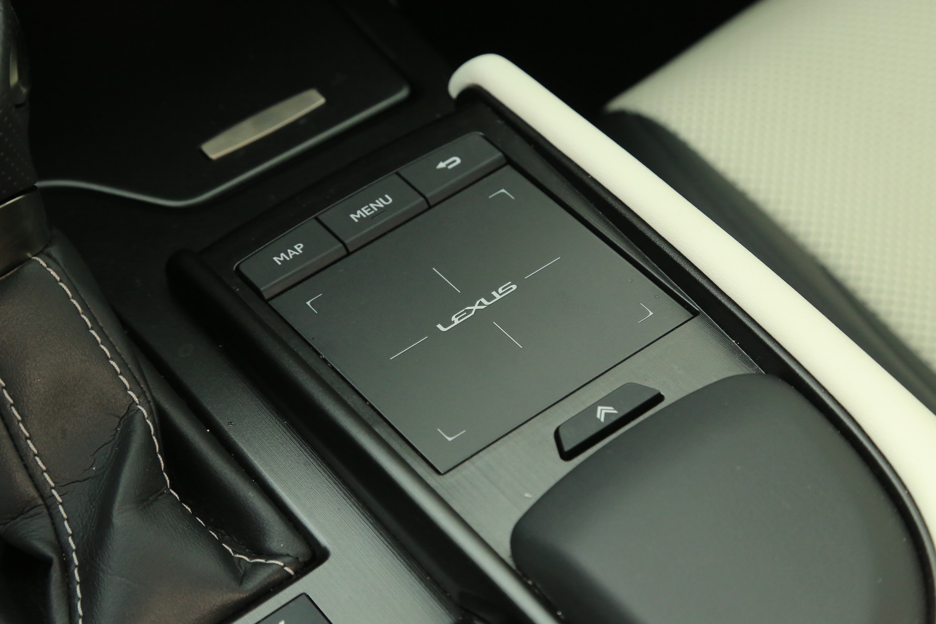 Lexus ES 300h