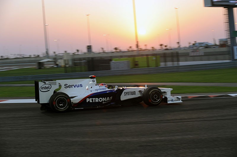 Grand Prix Abu Zabi 2009: czas pożegnań i rozstań (fotogaleria)