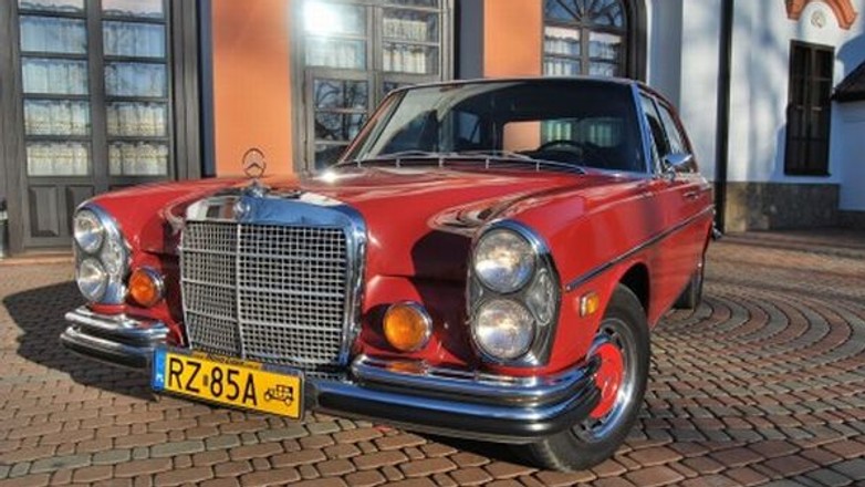 Mercedes W109