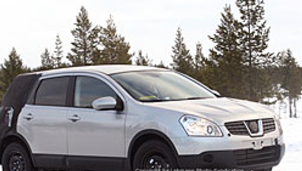Zdjęcia szpiegowskie: wydłużony Nissan Qashqai