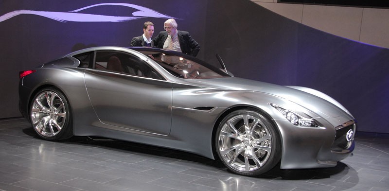 Genewa 2009: Infiniti Essence Concept (fotogaleria)