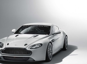 Nowy wyścigowy Aston Martin Vantage GT4