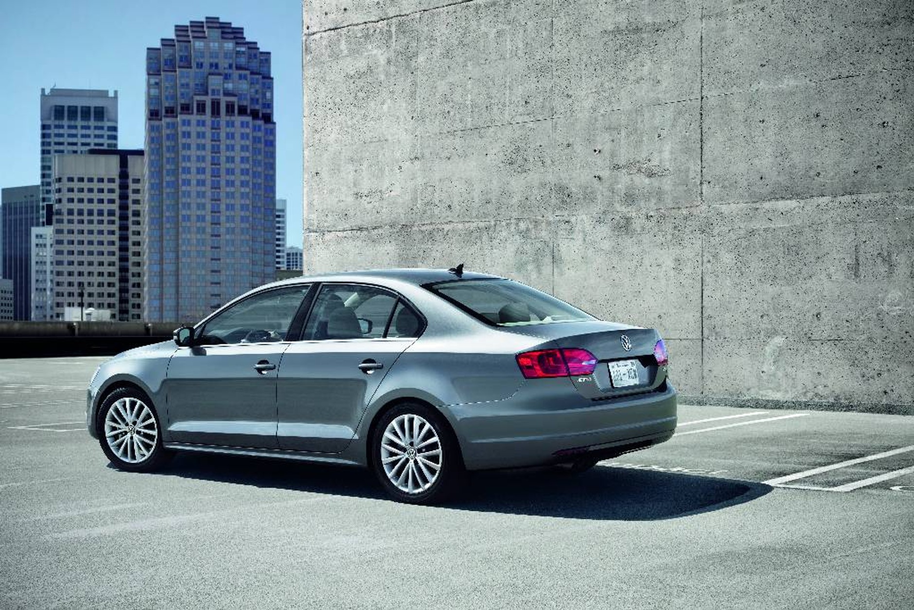 Takie same a jednak inne - Auta z USA na naszych drogach