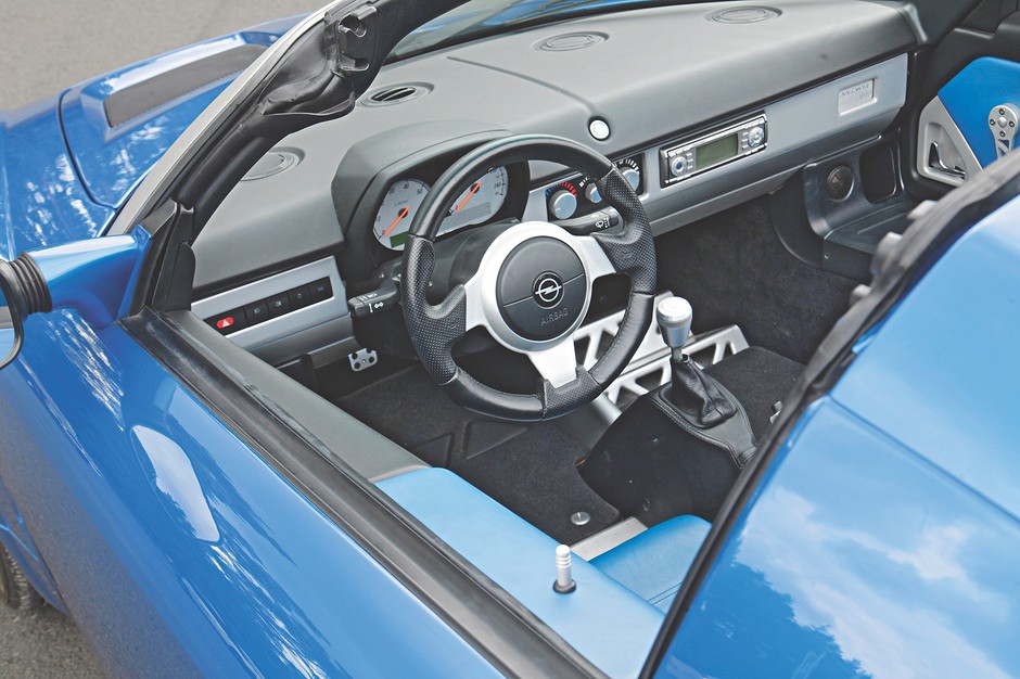 Opel Speedster Turbo - wyjątek z turbo