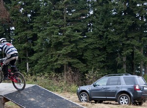 Sporty w terenie downhill: czyli, ostre zjazdy