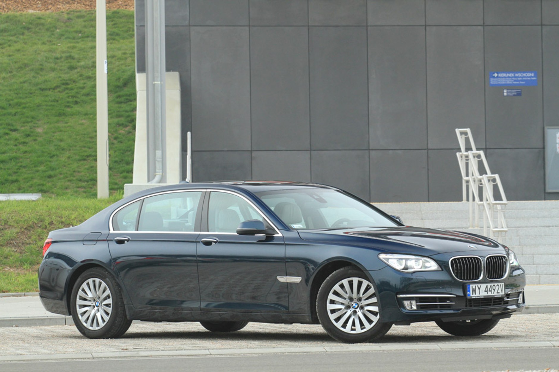 Test BMW 750Ld XDrive: komfortowa limuzyna