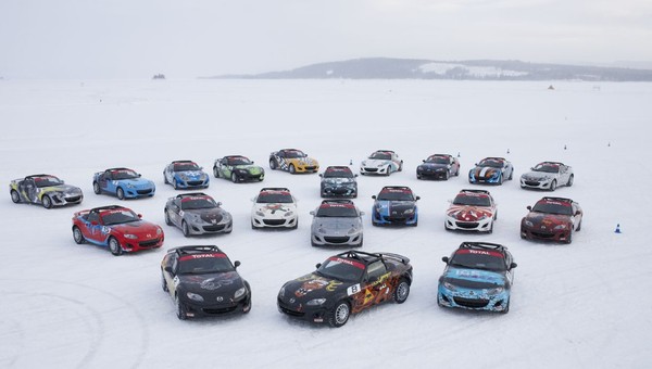 Emocjonujący finisz wyścigu Mazda MX-5 Ice Race