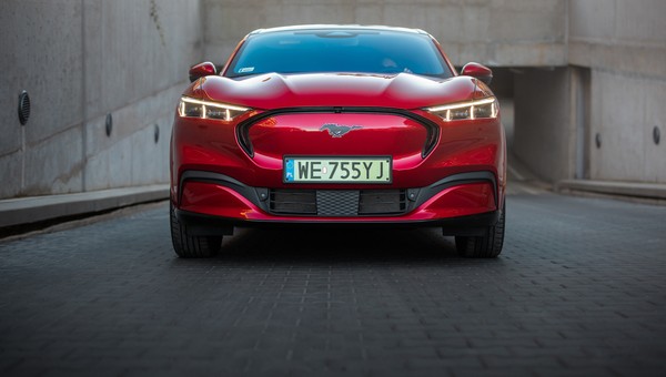 Ford Mustang Mach-E, czyli elektryk na sportowo