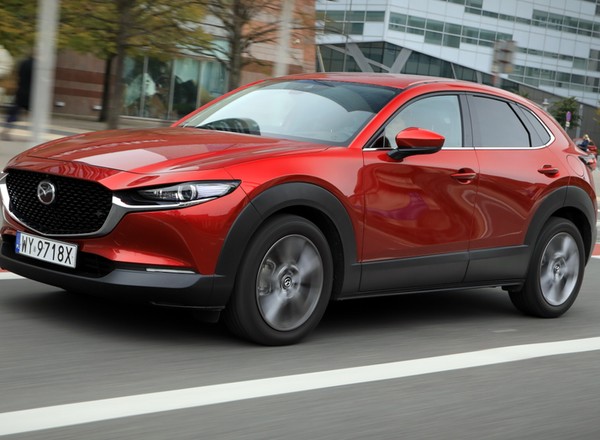 Mazda CX-30 2.0 Skyactiv-G aut. – kusi stylem, angażuje prowadzeniem