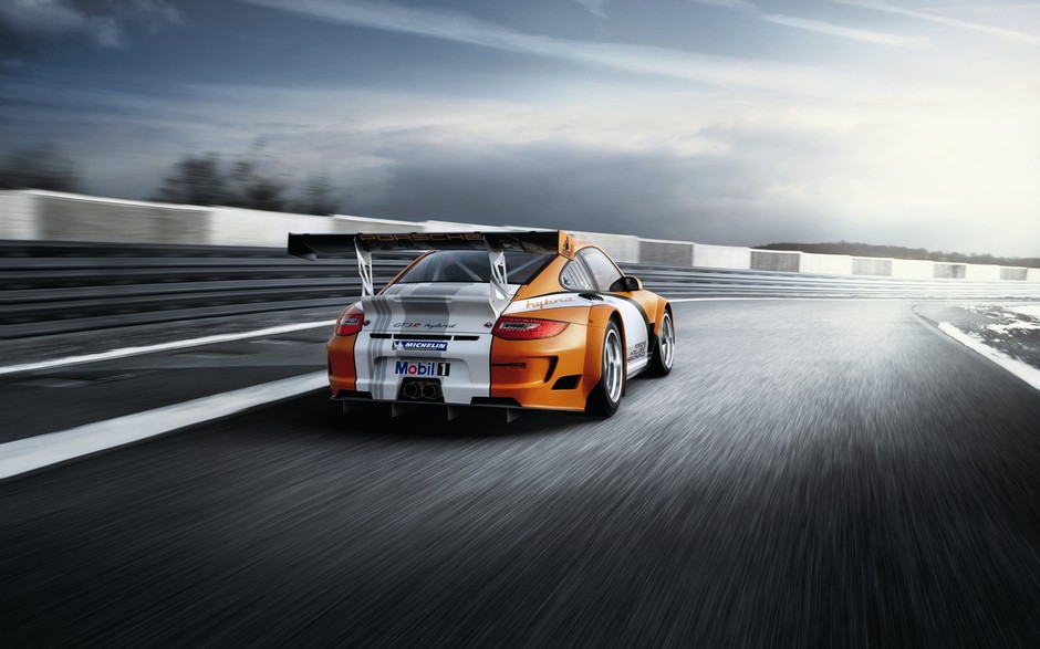 Porsche GT3 R Hybrid