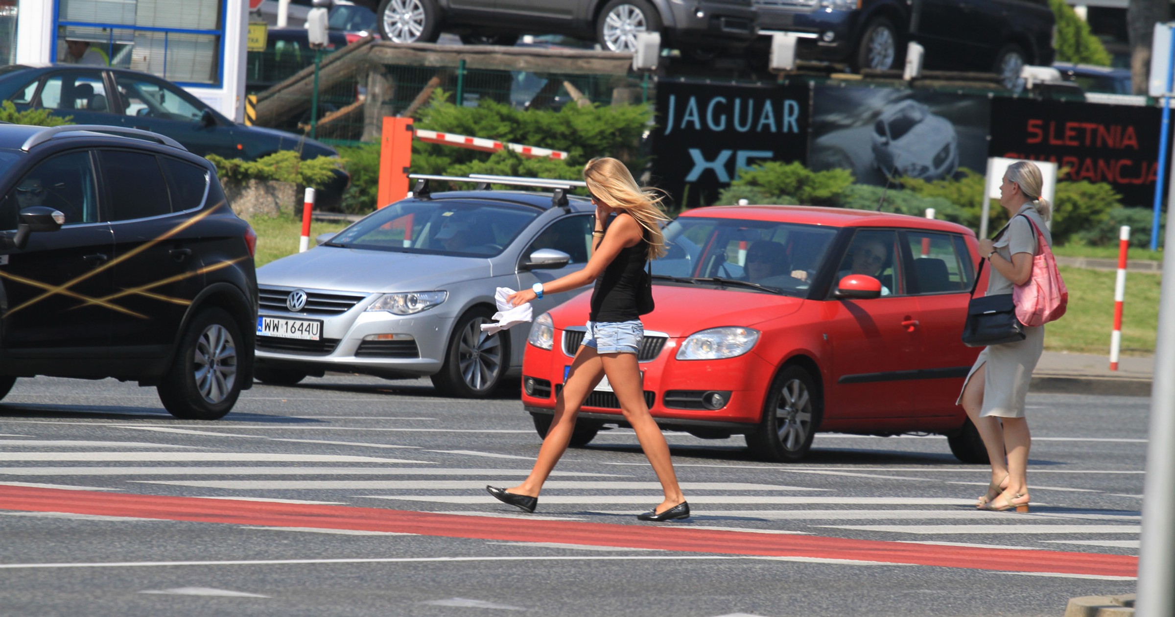 PIeszy z pierwszeństwem... jeszcze przed wejściem na pasy. Ma być jak w Europie, ale czy się sprawdzi w Polsce?