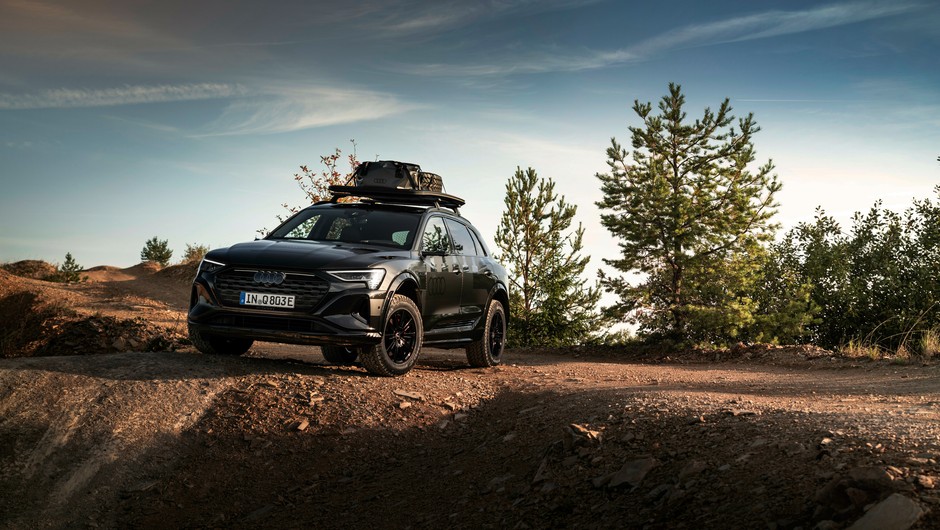 Audi Q8 e-tron edition Dakar