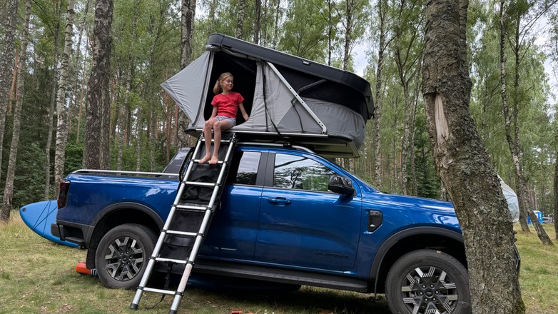 Thule Widesky – namiot dachowy premium w sztywnej skorupie