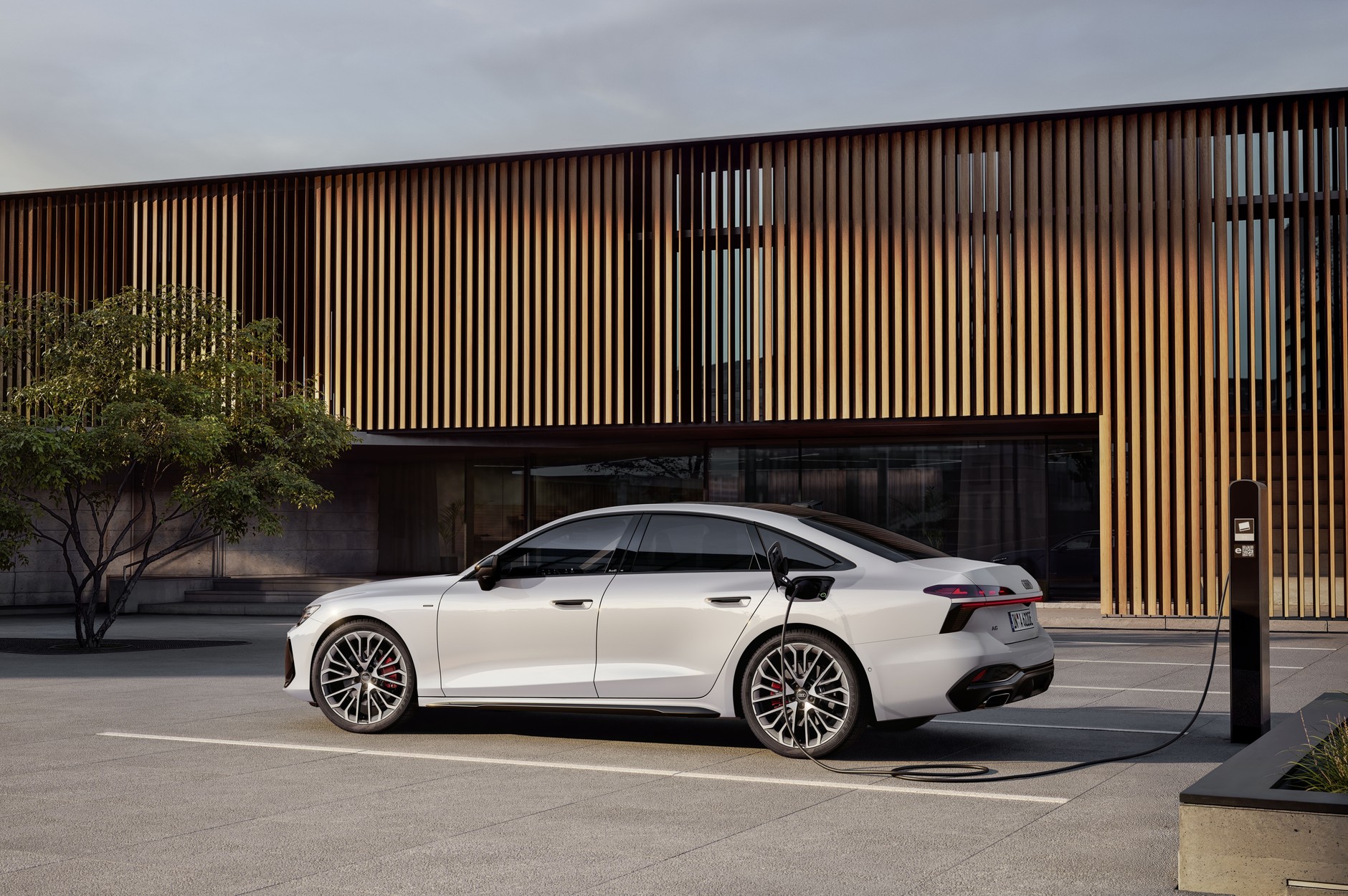 Audi A6 z napędem hybrydowym plug-in