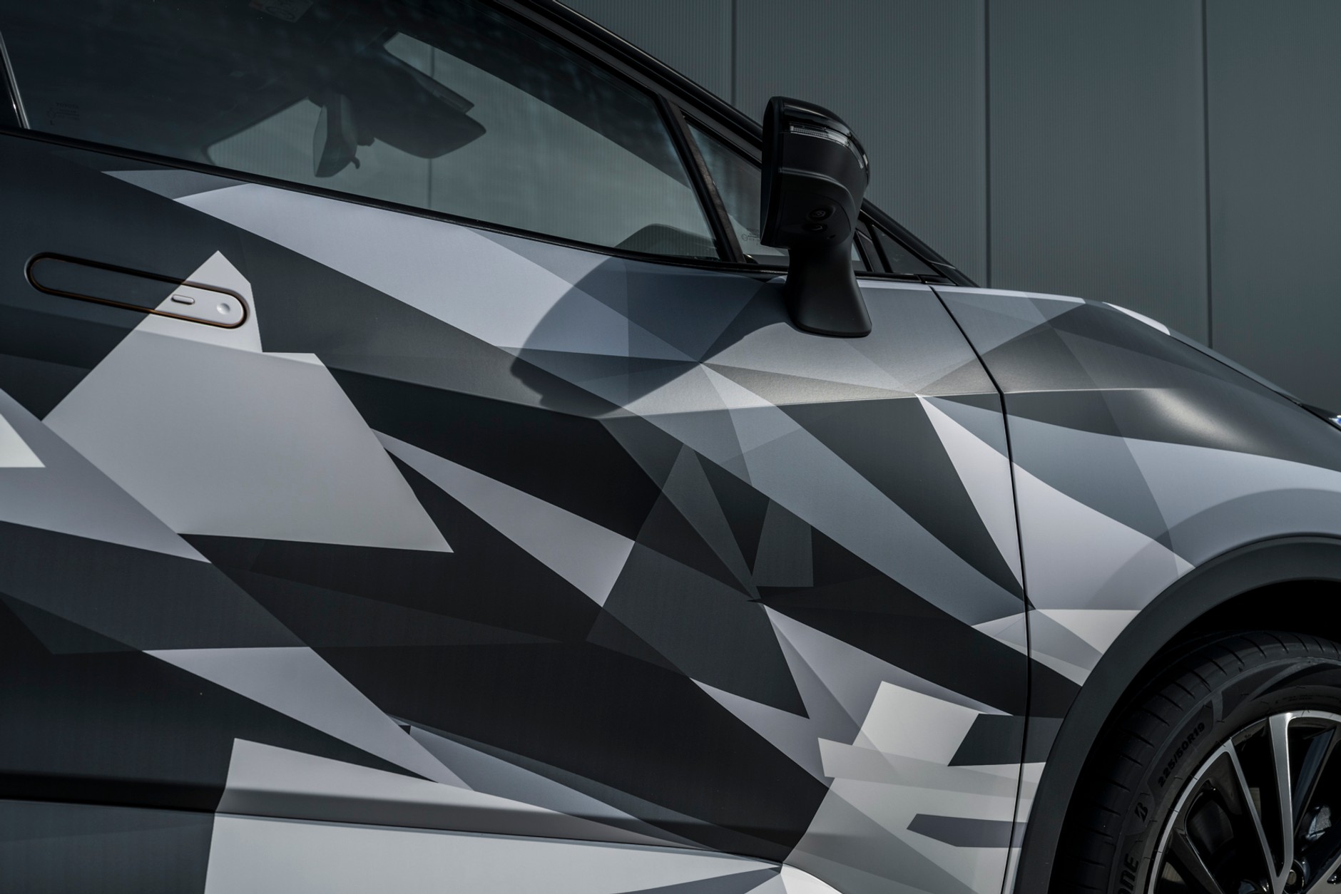 Nowa Toyota C-HR Plug-in Hybrid