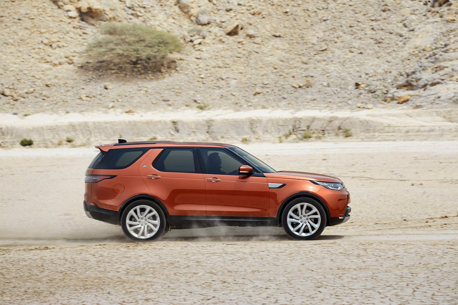Land Rover Discovery 5