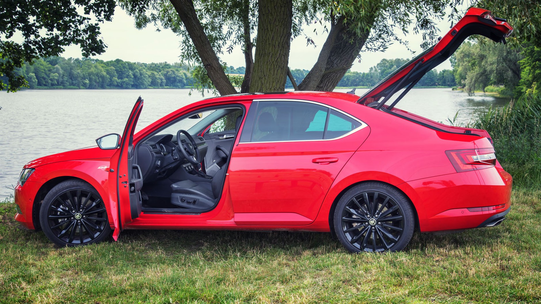 Odkrywamy historię Polski - Skodą Superb zwiedzamy Gniezno i okolicę