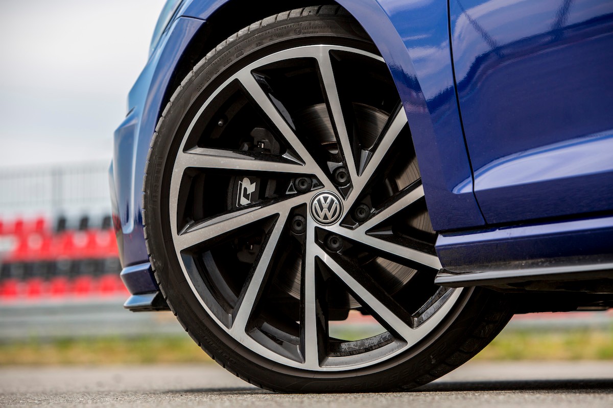 Volkswagen Golf R