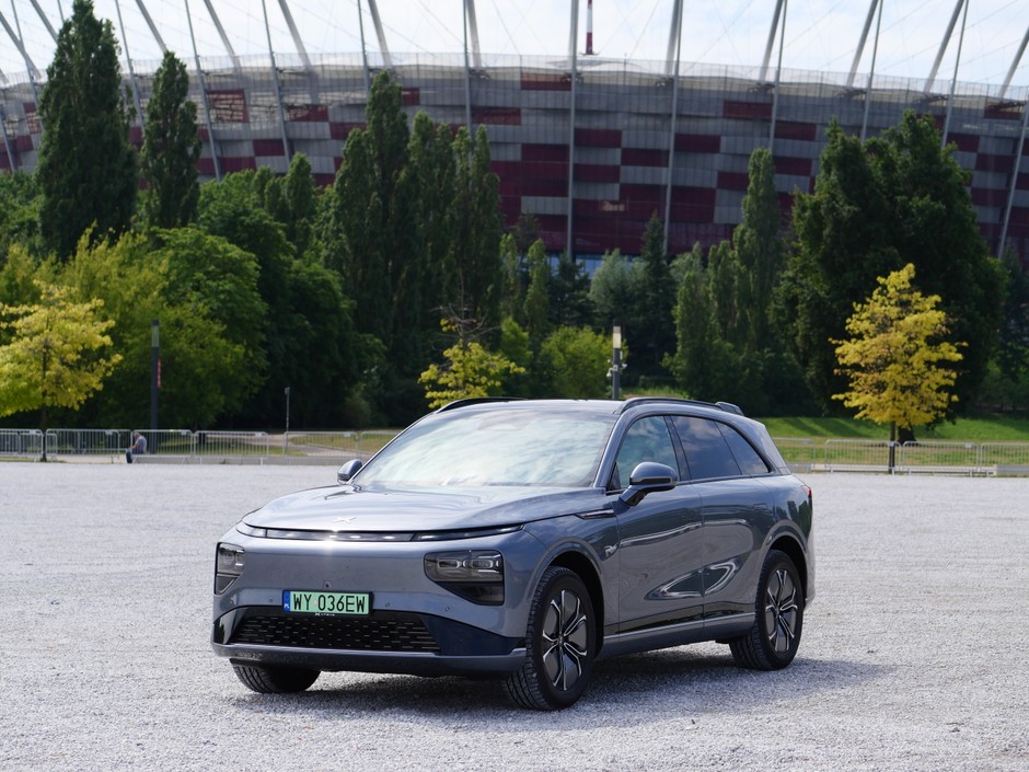 Xpeng G9
