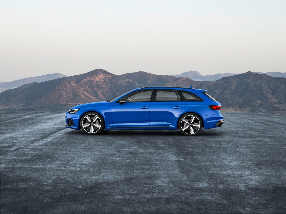 Audi RS4 Avant – ma 450 KM i przyspiesza do „setki” w 4.1 s