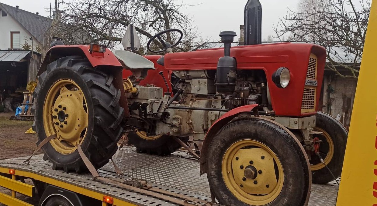 Ten traktor wygląda znajomo, ale to pozory. Jedyny egzemplarz Ursusa C-336 odnaleziony