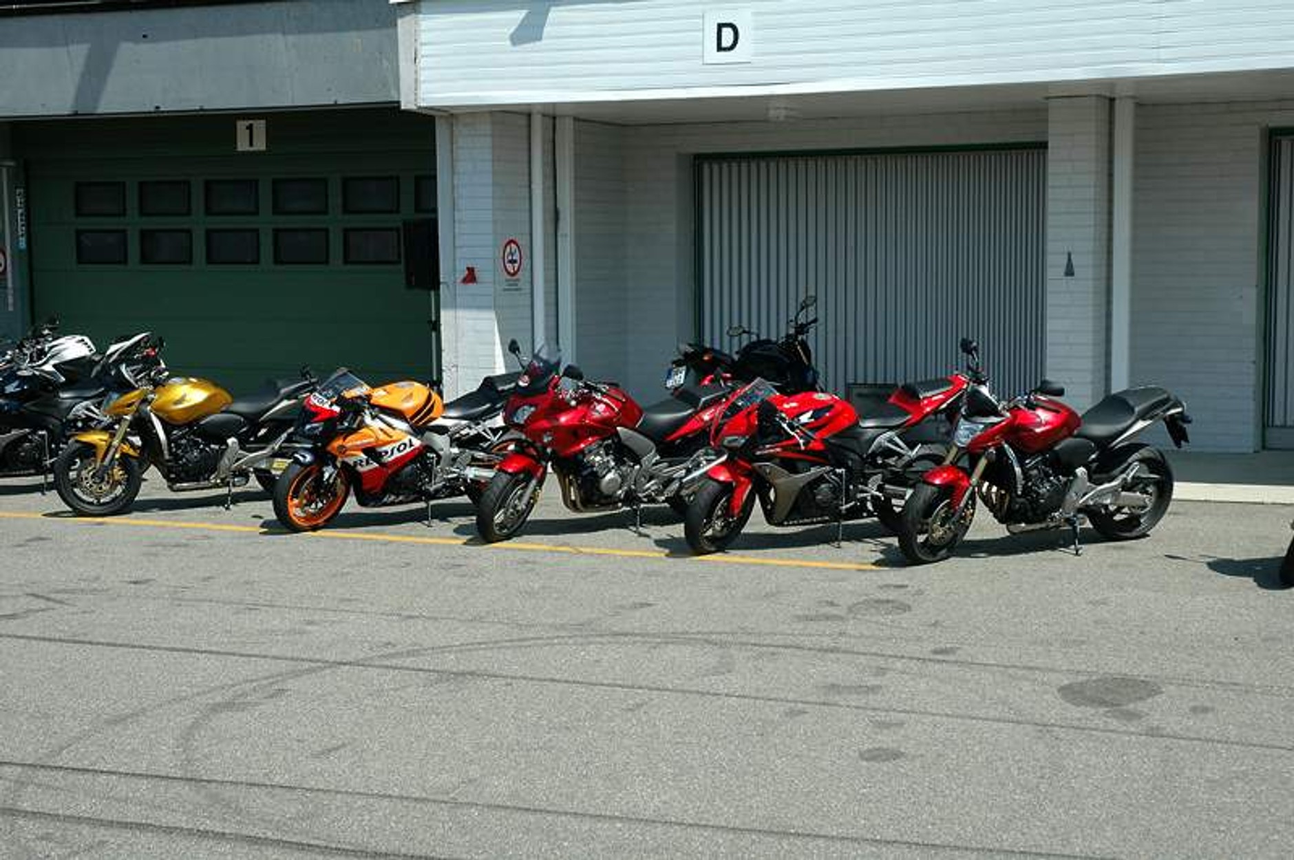 Supermoto Honda Days: nowy CBR600RR na torze