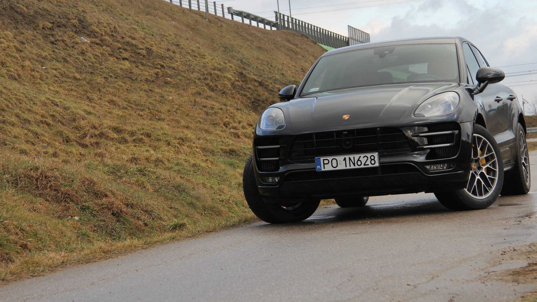 Porsche Macan Turbo. Wersja z systemem Burmester