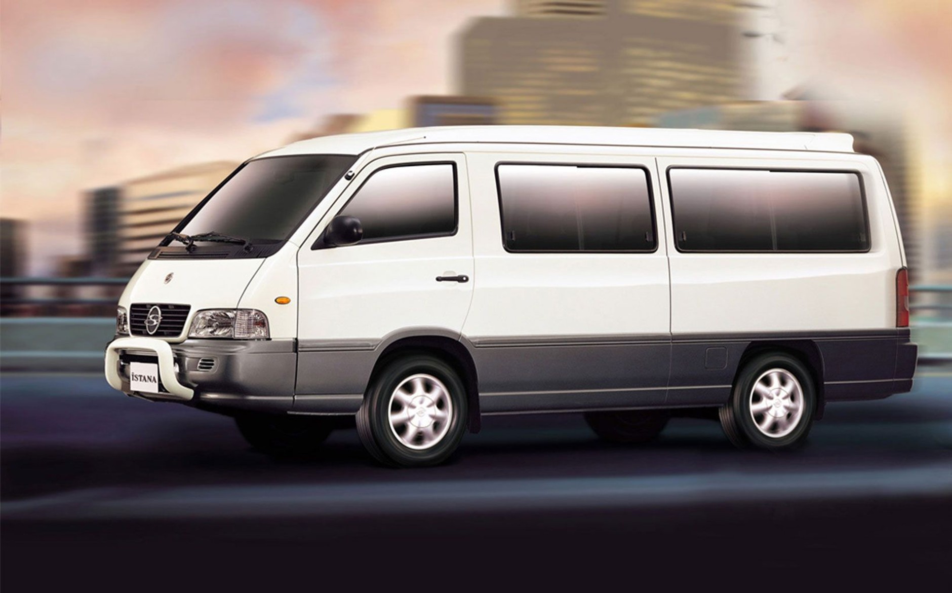 Mercedes co żyje wiecznie!