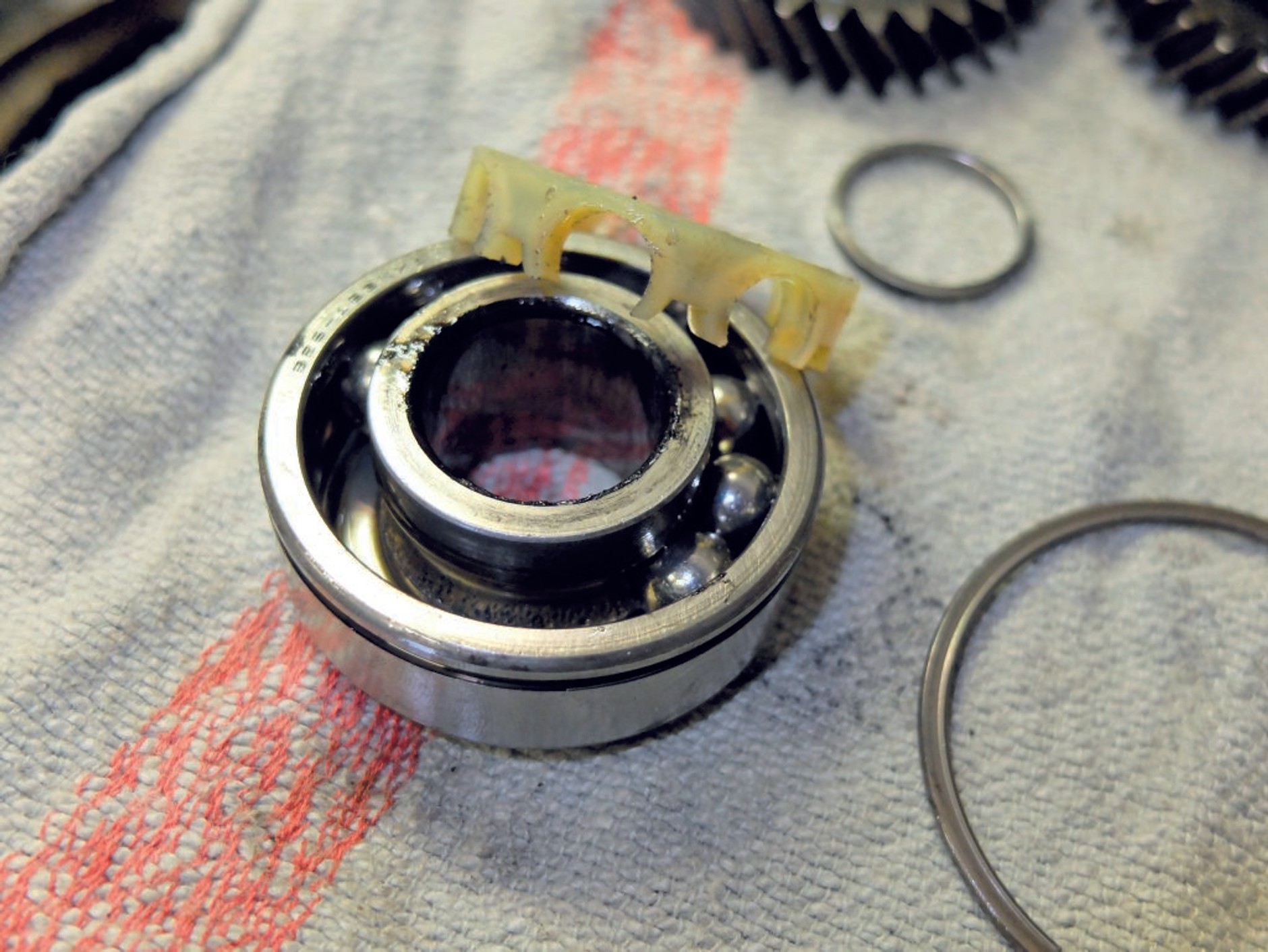 Co się psuje w manualach? Awarie skrzyń biegów