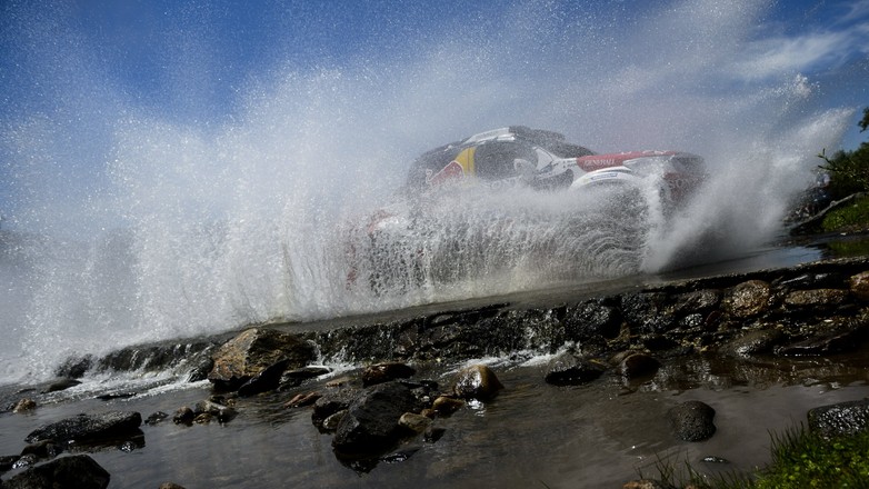 Dakar 2013: rwące rzeki przerwały etap