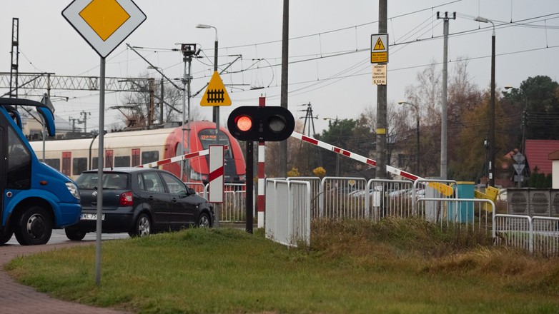 Przejazd kolejowy - zdjęcie ilusracyjne