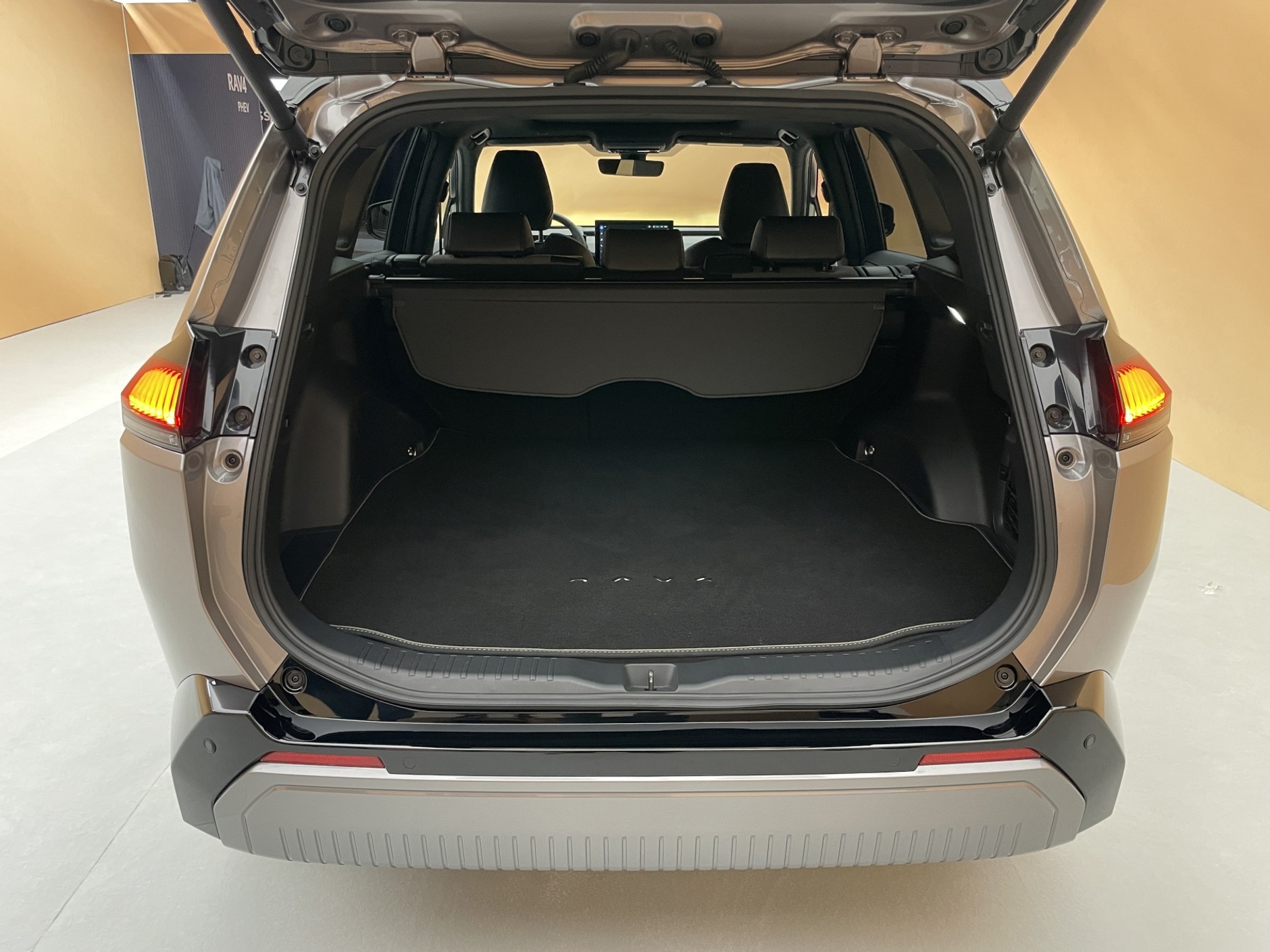 Nowa Toyota RAV4 (2025)