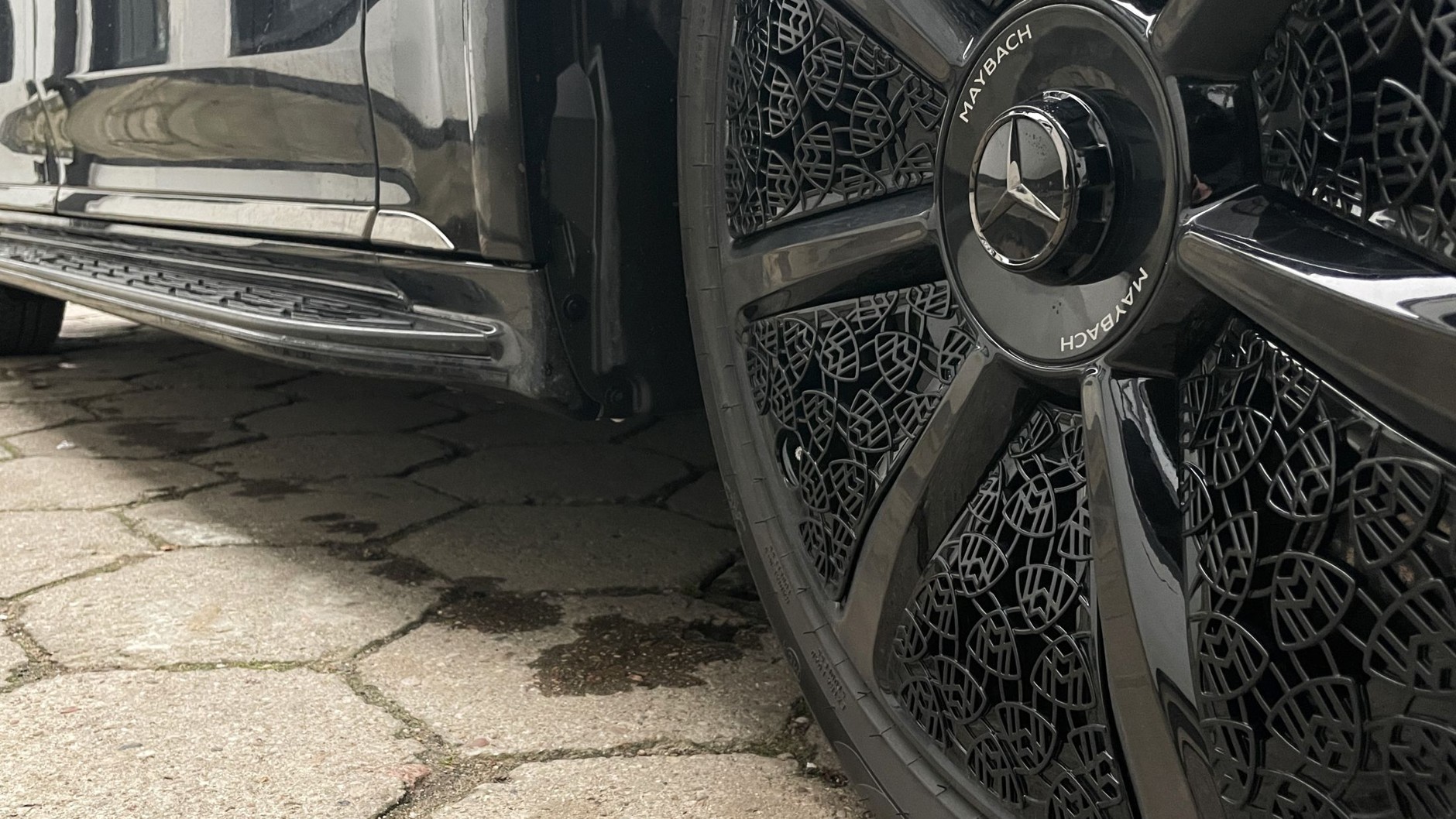 Mercedes-Maybach EQS SUV