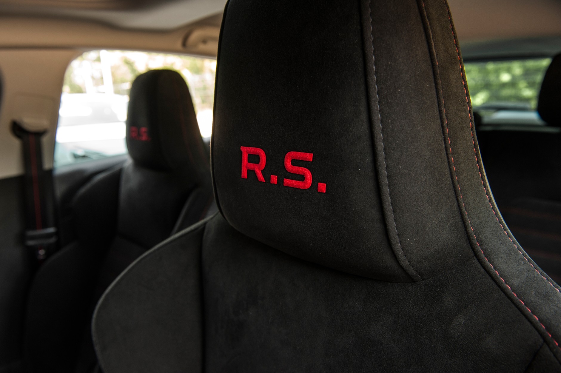 Toyota GT86 vs Renault Megane RS