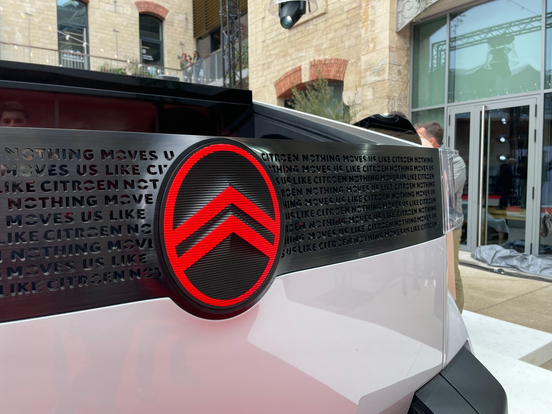 Koncepcyjny Citroen Oli [All-ë]