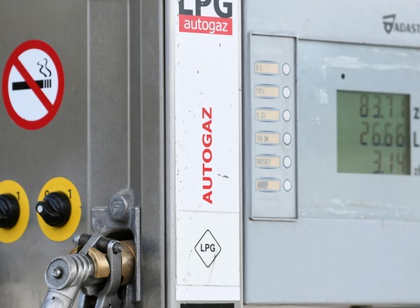 Na ulice może nie wyjechać 3 mln aut. Rząd chce wprowadzić zmiany w homologacji